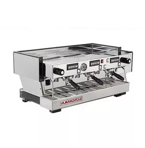 Douwe Egberts La Marzocco 3 groeps Pistonmachine